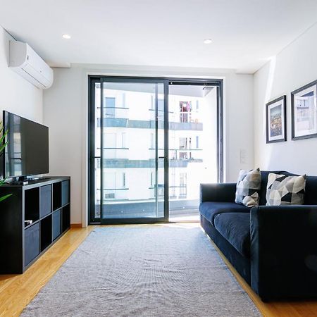New Camoes Deluxe Apartment With Ac And Free Parking Porto Exterior photo