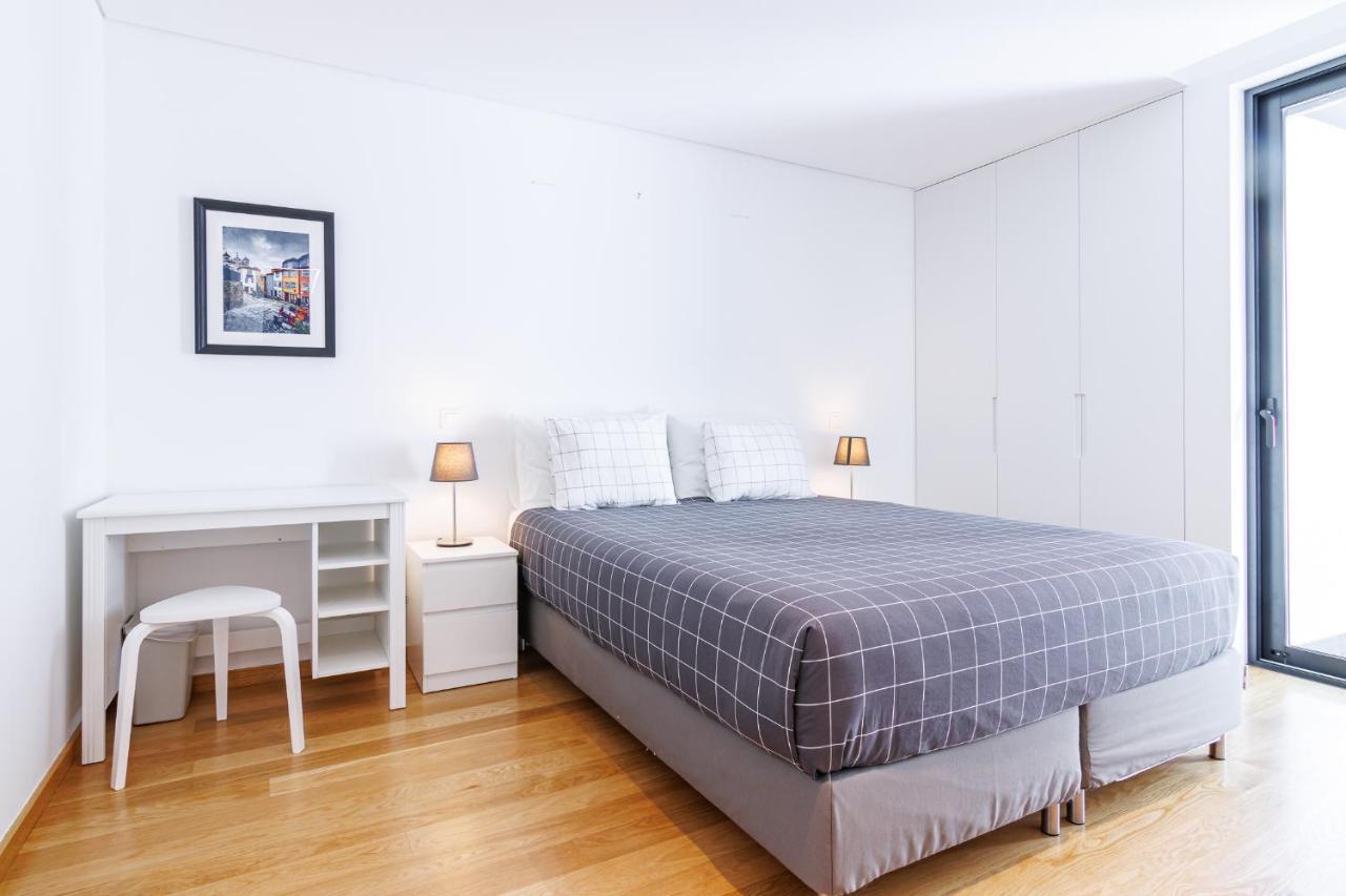 New Camoes Deluxe Apartment With Ac And Free Parking Porto Exterior photo